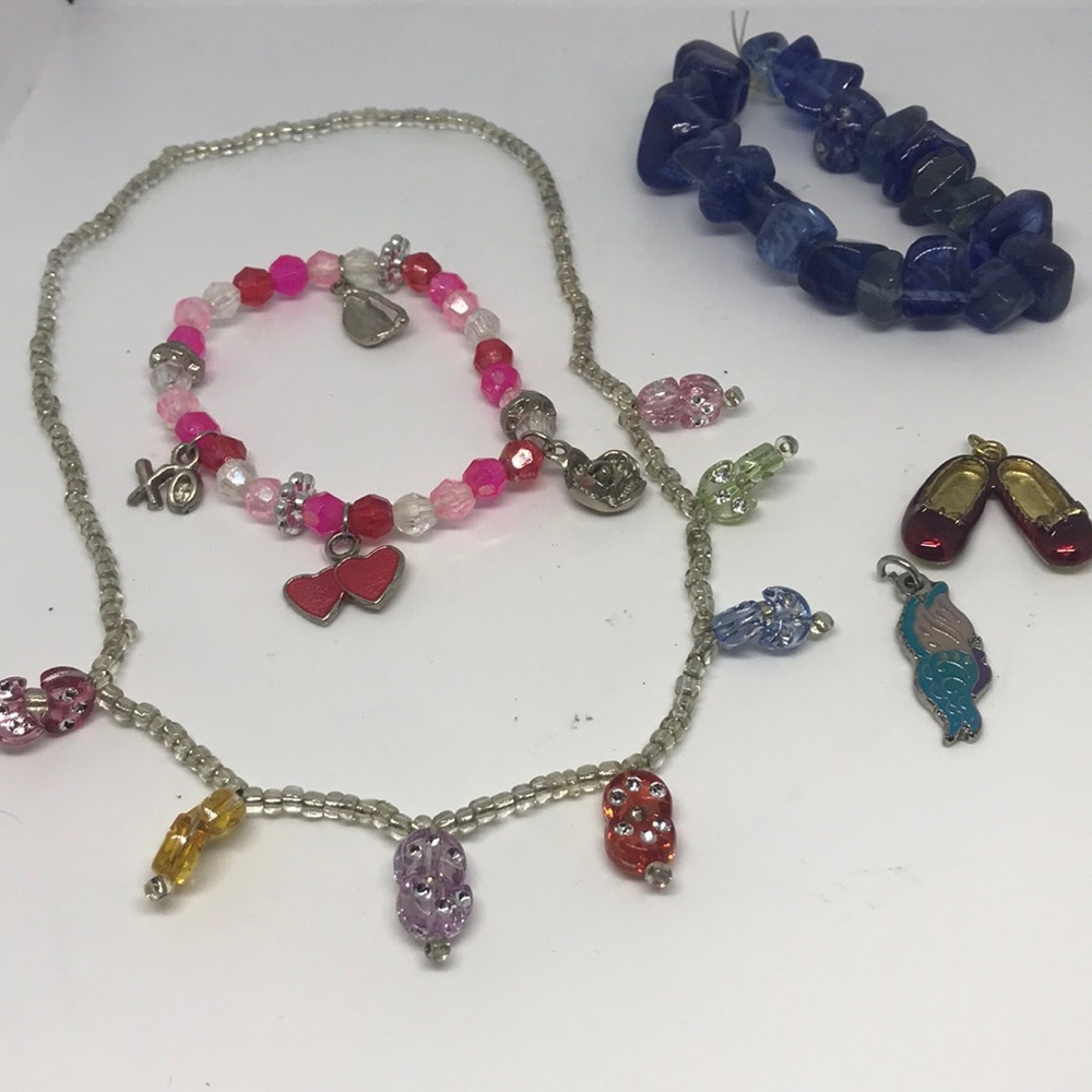 Stretch Beaded Necklace & Bracelets - 5 pcs Set